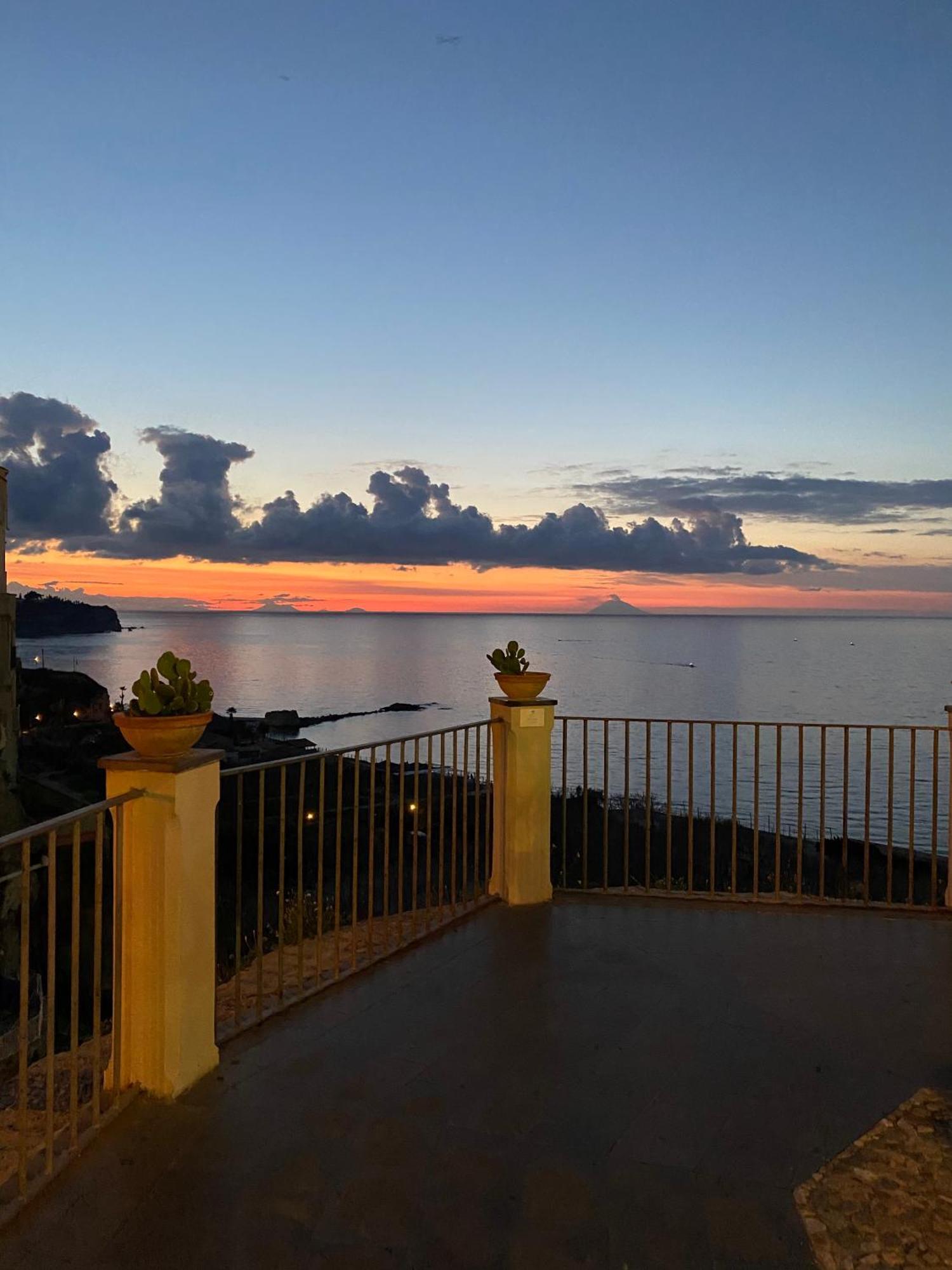 Bed and Breakfast Arcobaleno Tropea Centro Екстер'єр фото
